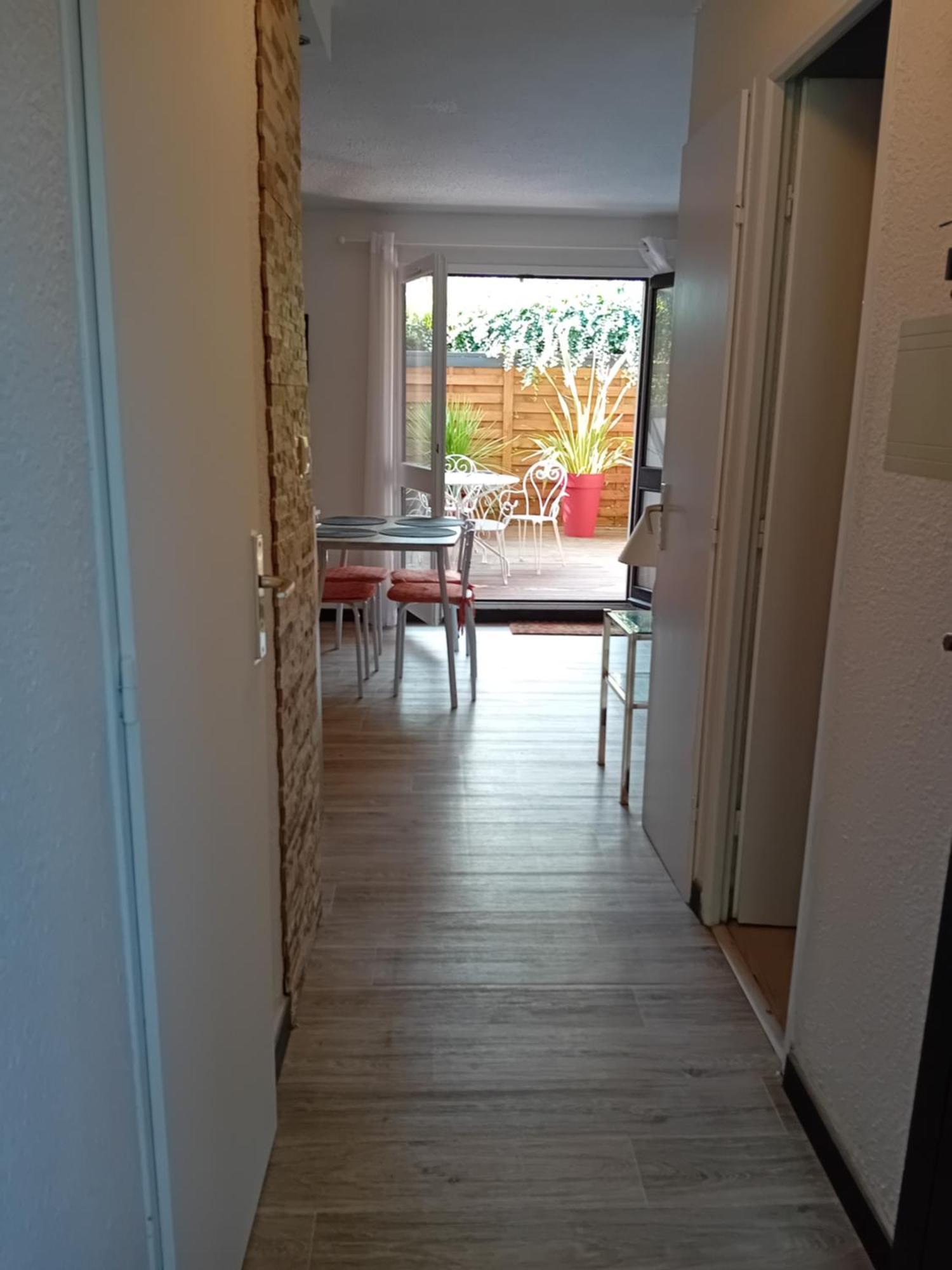 Cabourg Agreable T2 Residence Calme - Terrasse 20M2 - Animaux Bienvenus Eksteriør billede